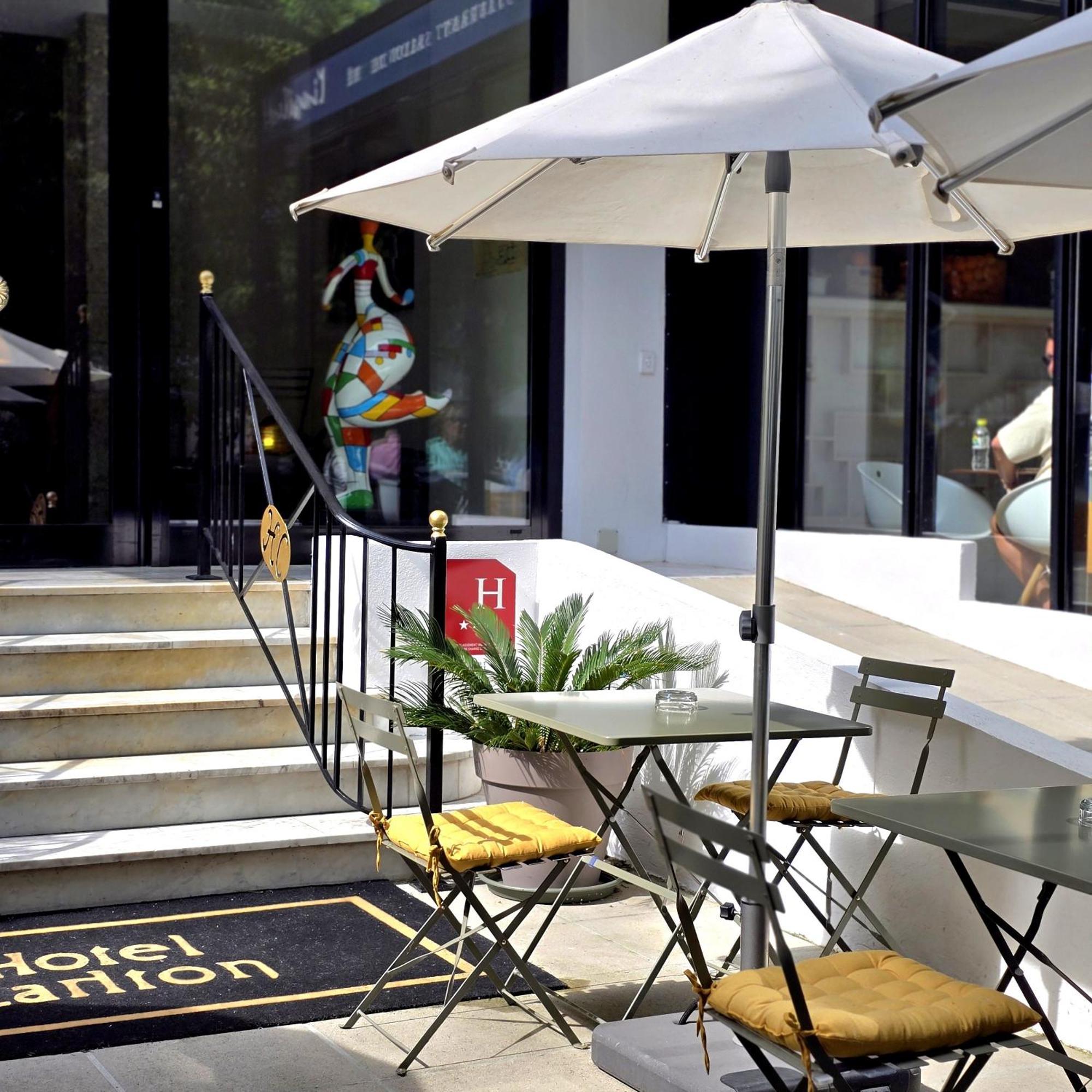 Carlton Nice, Fully Renovated 3* Ницца